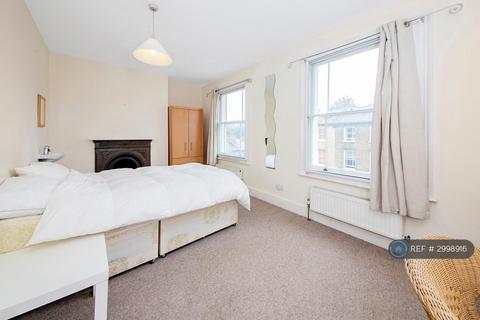 6 bedroom terraced house to rent, Nettleton Road, London, SE14
