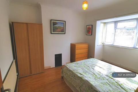 5 bedroom terraced house to rent, Tunnel Avenue, London, SE10