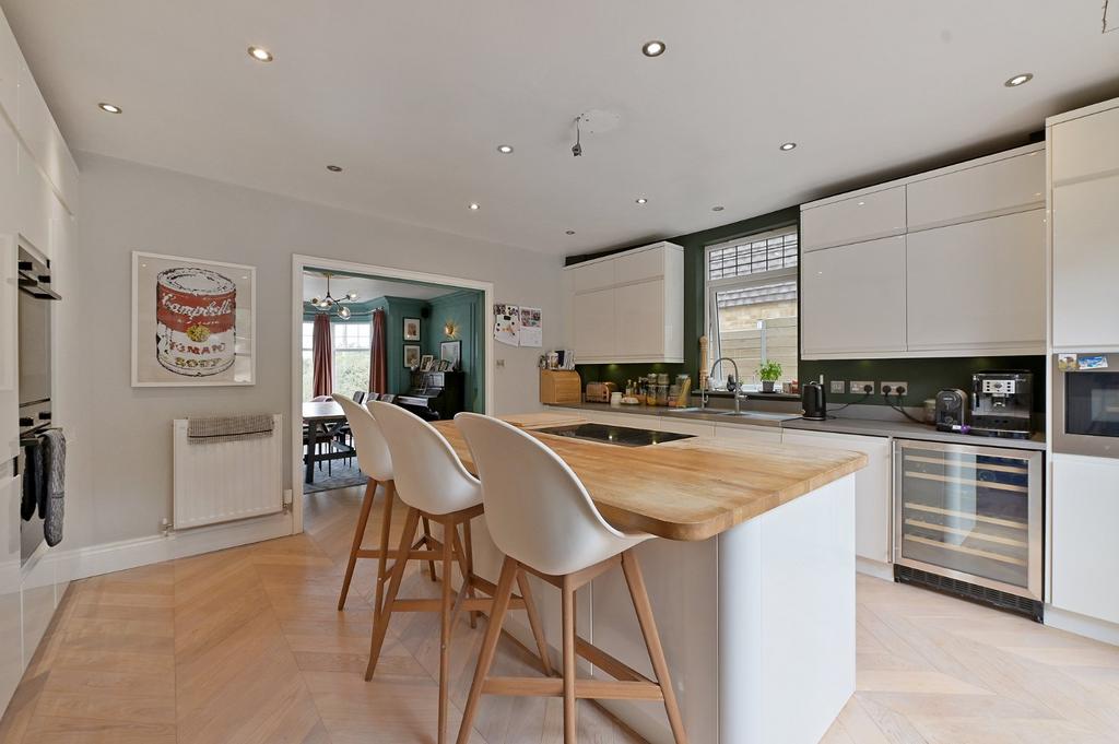 House in Reading, Tilehurst - View 5