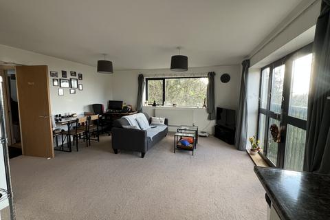 2 bedroom flat to rent, Budshead Road, PLYMOUTH
