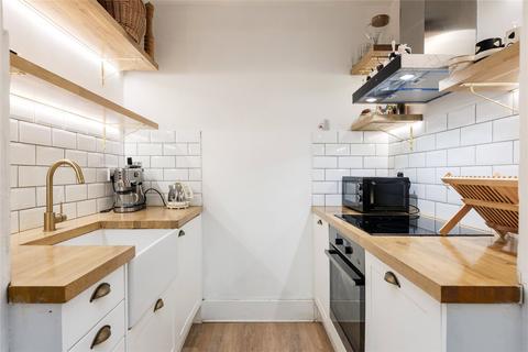 1 bedroom flat for sale, Linden Gardens, London, W2
