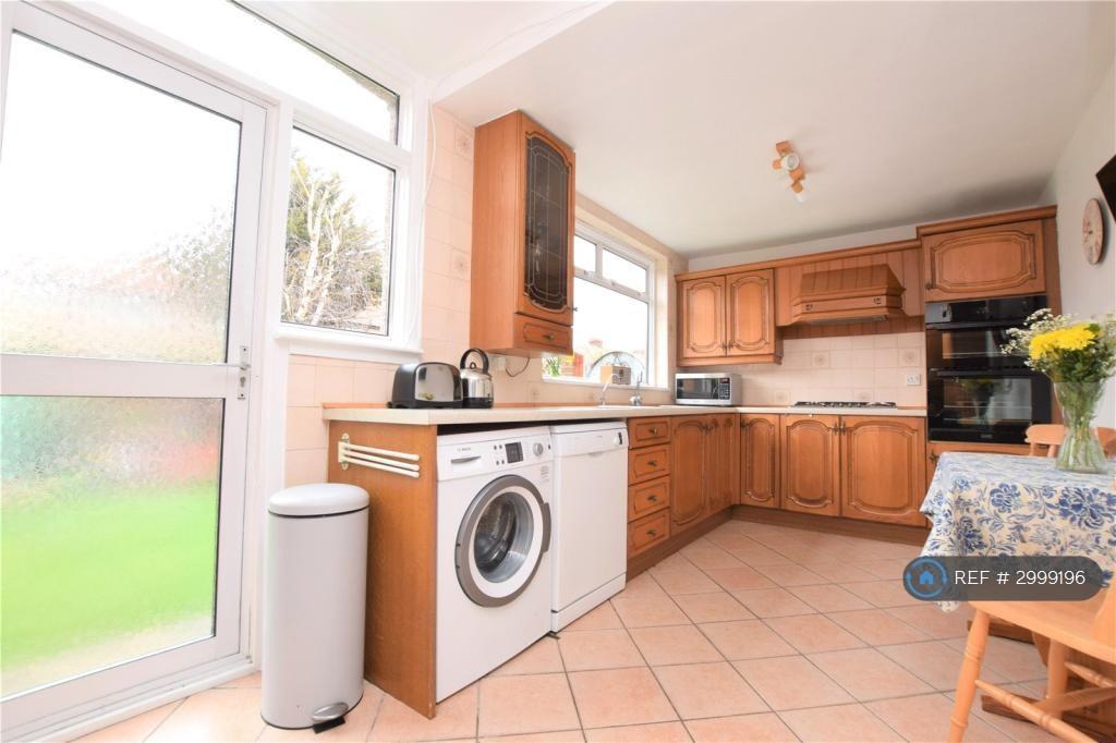 House in Romford - View 3