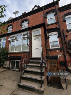 2 bedroom terraced house to rent, Luxor Road, Leeds, LS8