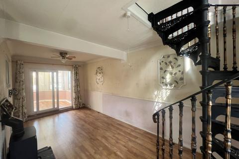2 bedroom semi-detached house for sale, 3 Wordsworth Street, West Bromwich, B71 1EP