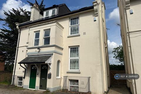 1 bedroom flat to rent, Cleveland Road, Uxbridge, UB8