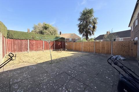undefined, Willow Way, Bedford MK45