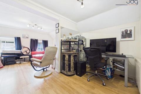 2 bedroom flat for sale, The Hastings, Lancaster | Character Duplex Apartment