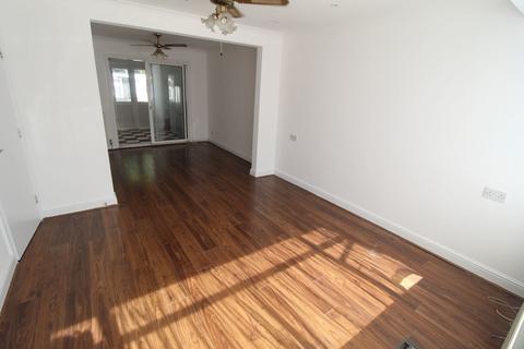 5 bedroom terraced house to rent, St Pauls Avenue, Harrow, HA3