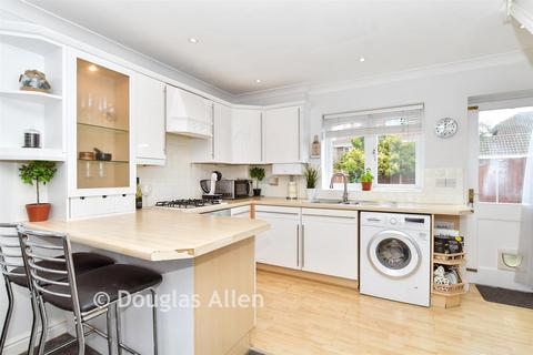1 bedroom terraced house for sale, Mersea Crescent, Wickford SS12