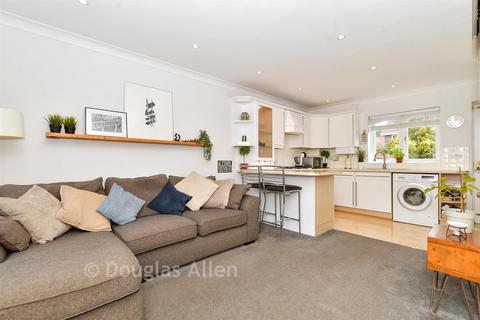 1 bedroom terraced house for sale, Mersea Crescent, Wickford SS12
