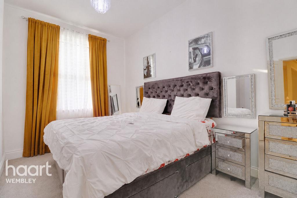 Apartment in Wembley - More