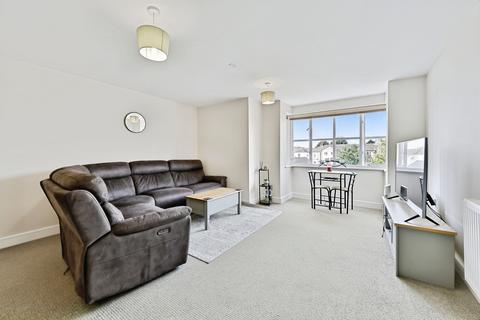 2 bedroom flat for sale, High Street, Kingsthorpe, Northampton