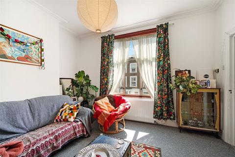 3 bedroom terraced house for sale, Alexander Road, London, N19