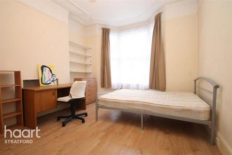 4 bedroom terraced house to rent, Leybourne Road, LONDON