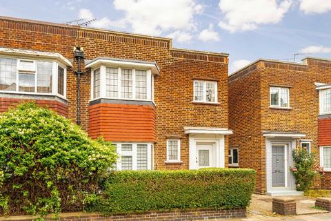 Fairlawn Avenue, London W4