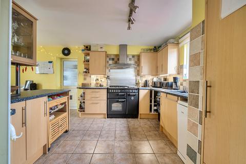 3 bedroom semi-detached house for sale, Moonrakers, Devizes