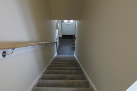 2 bedroom maisonette to rent, Zennor, Amington, Tamworth