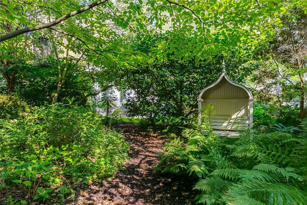 Summerhouse exterior