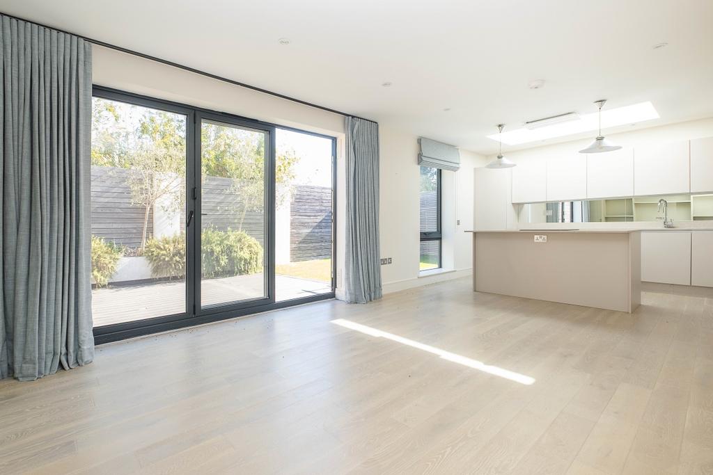Apartment in London - View 2