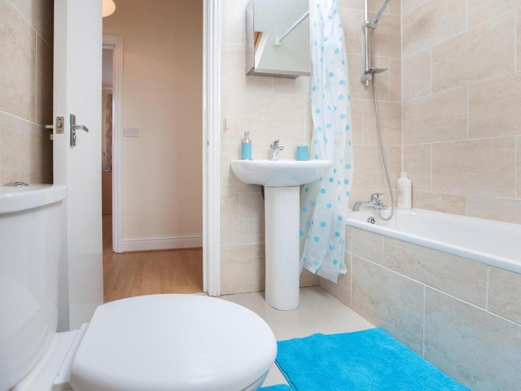 Apartment in Harrow - View 5