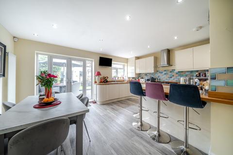 4 bedroom semi-detached house for sale, Axminster Crescent, Welling