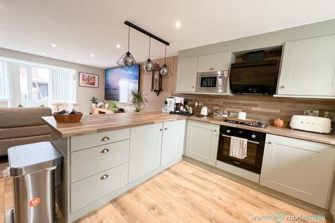 4 bedroom semi-detached house for sale, Pearwood Close, Goldthorpe, S63 9GU