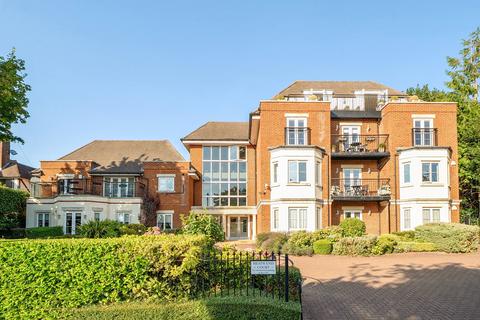 3 bedroom flat for sale, Hive Road, Bushey WD23
