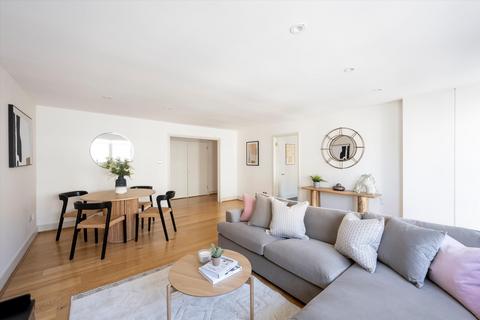 2 bedroom flat to rent, Kensington Gardens Square, London W2