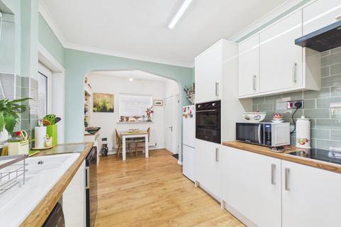 3 bedroom semi-detached house for sale, York Road, Driffield, YO25 5AY