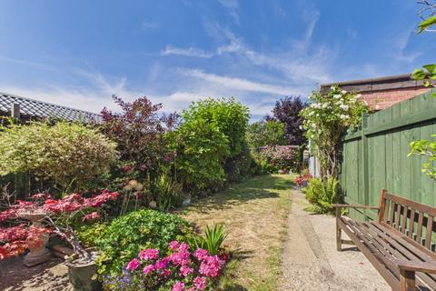 3 bedroom semi-detached house for sale, York Road, Driffield, YO25 5AY