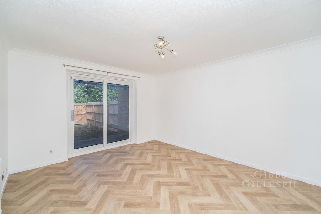 House in London - View 3