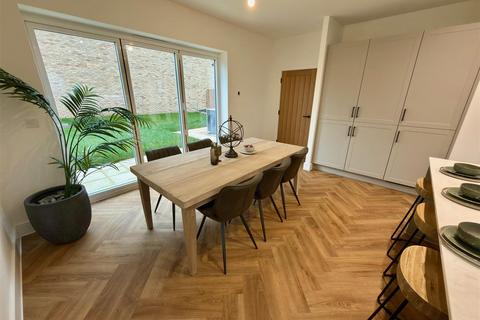 undefined, Swindon Road, Highworth, Swindon