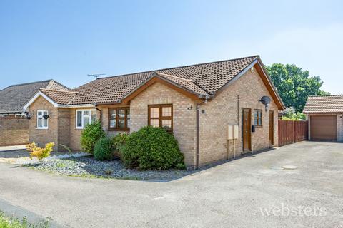 2 bedroom semi-detached bungalow for sale, Haverscroft Close, Norwich NR8