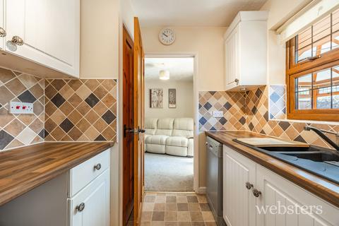 2 bedroom semi-detached bungalow for sale, Haverscroft Close, Norwich NR8