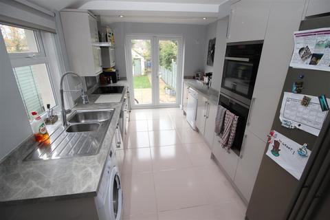 3 bedroom terraced house for sale, Downing Street, Chippenham SN14