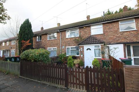 3 bedroom house to rent, Denchers Plat, Crawley, West Sussex. RH11 7TR