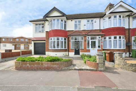 4 bedroom end of terrace house for sale, Cavendish Gardens, Barking