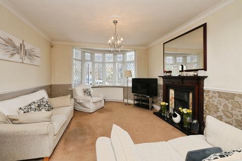 4 bedroom end of terrace house for sale, Cavendish Gardens, Barking