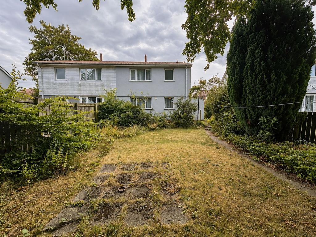 Detached house exterior