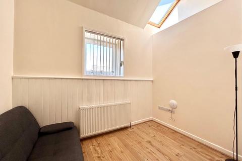 undefined, Holderness Road, Hull, HU9