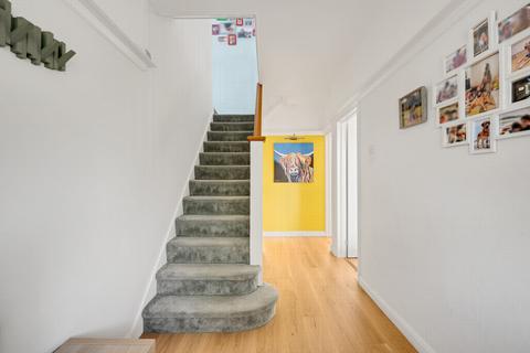 5 bedroom house to rent, Courtlands Avenue, Hayes, BR2