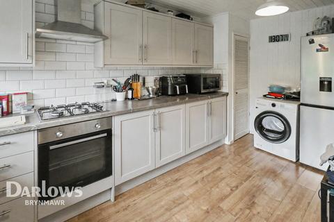 2 bedroom flat for sale, Bronhafod Street, Brynmawr