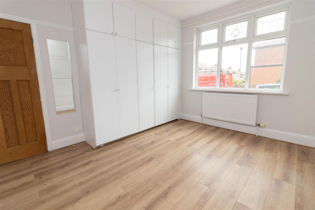 Apartment in Newcastle upon Tyne, High Heaton - View 4