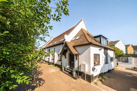 Police Station Lane, Bushey