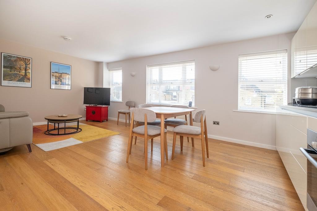 Apartment in London - View 3