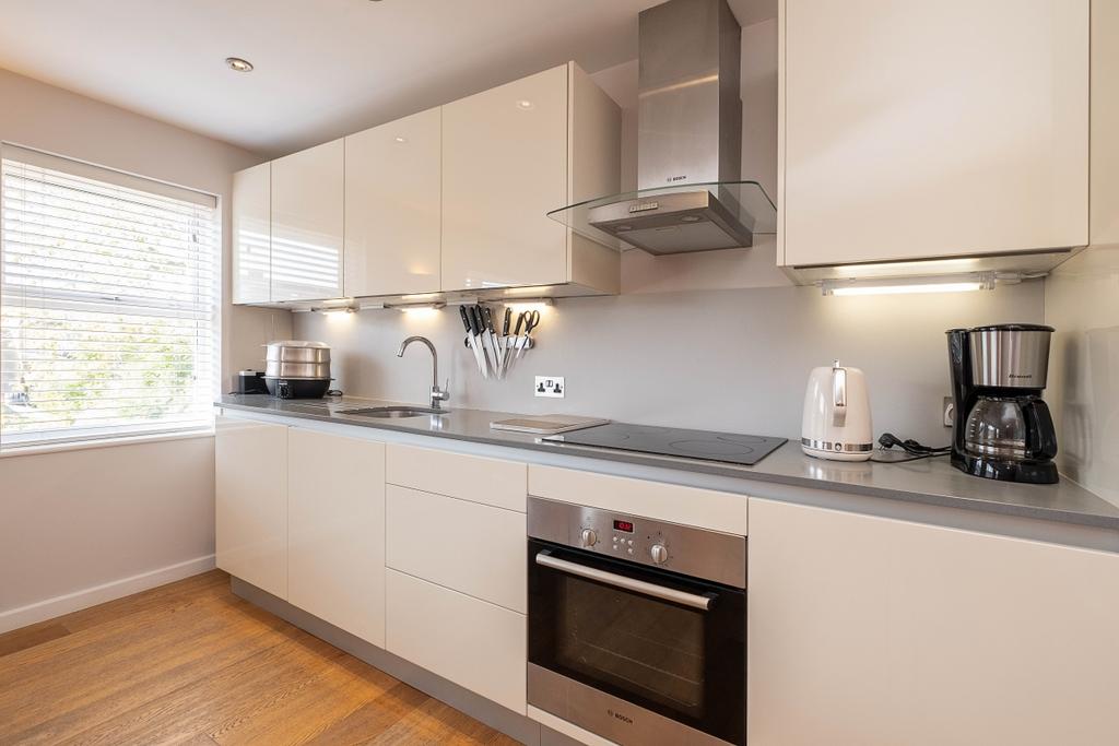 Apartment in London - View 4