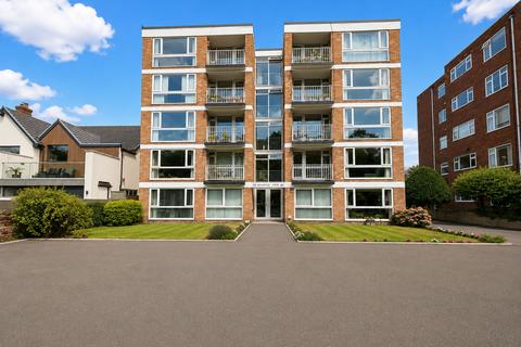 2 bedroom flat for sale, Park Crescent, Southport PR9