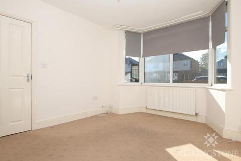 3 bedroom semi-detached house to rent, Milford Road, Leicester LE2