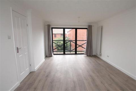 2 bedroom semi-detached house to rent, Boatswain Croft, HU1