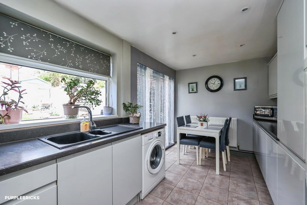 House in Nottingham, Nottinghamshire - View 4
